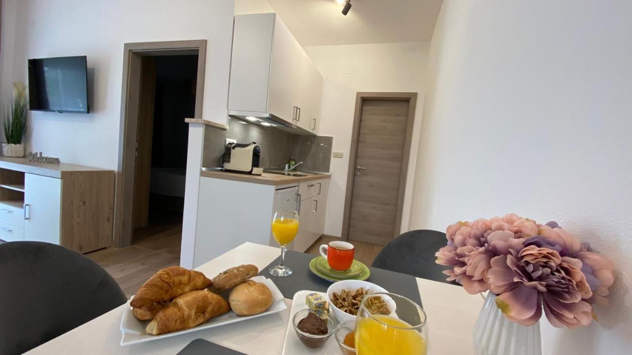 Apartment Komljenovic Пула Екстер'єр фото